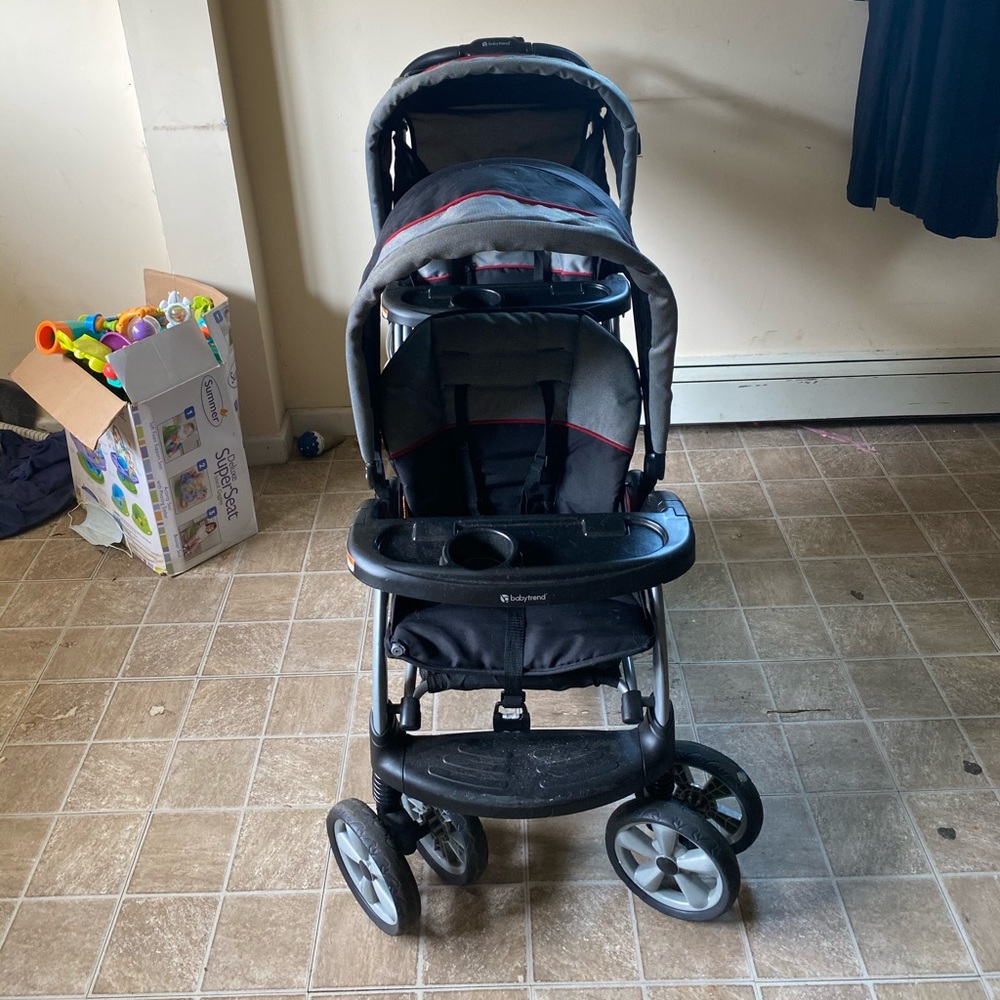 DOUBLE STROLLER